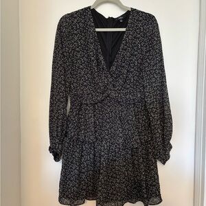 Lulu's Black and White Floral Long Sleeve Dress
